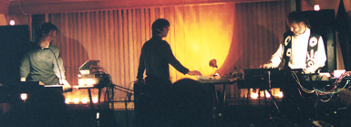 dreamSTATE with Kurt Swinghammer - Feb. 22, 2000 - photo by Mario Georgiou