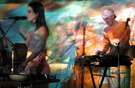 Susanna Hood & Scott M2 - Photo by Julius Oklamcak